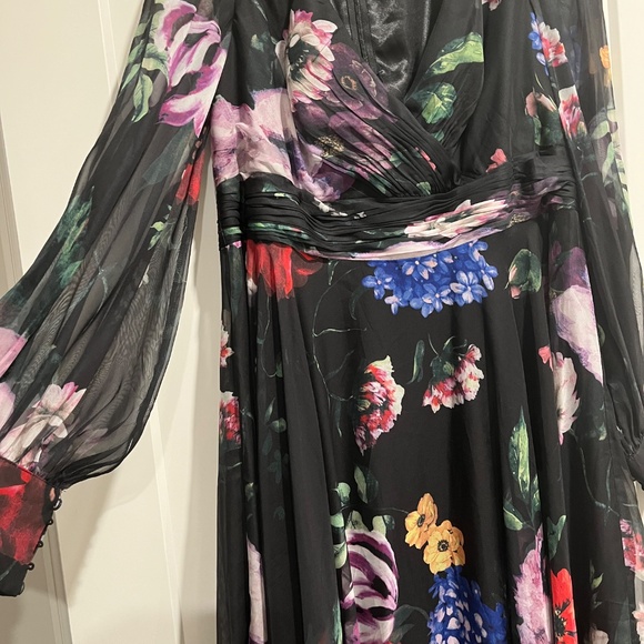 Mac Duggal Black Floral Print Chiffon Long Sleeve Maxi Dress - Picture 6 of 9
